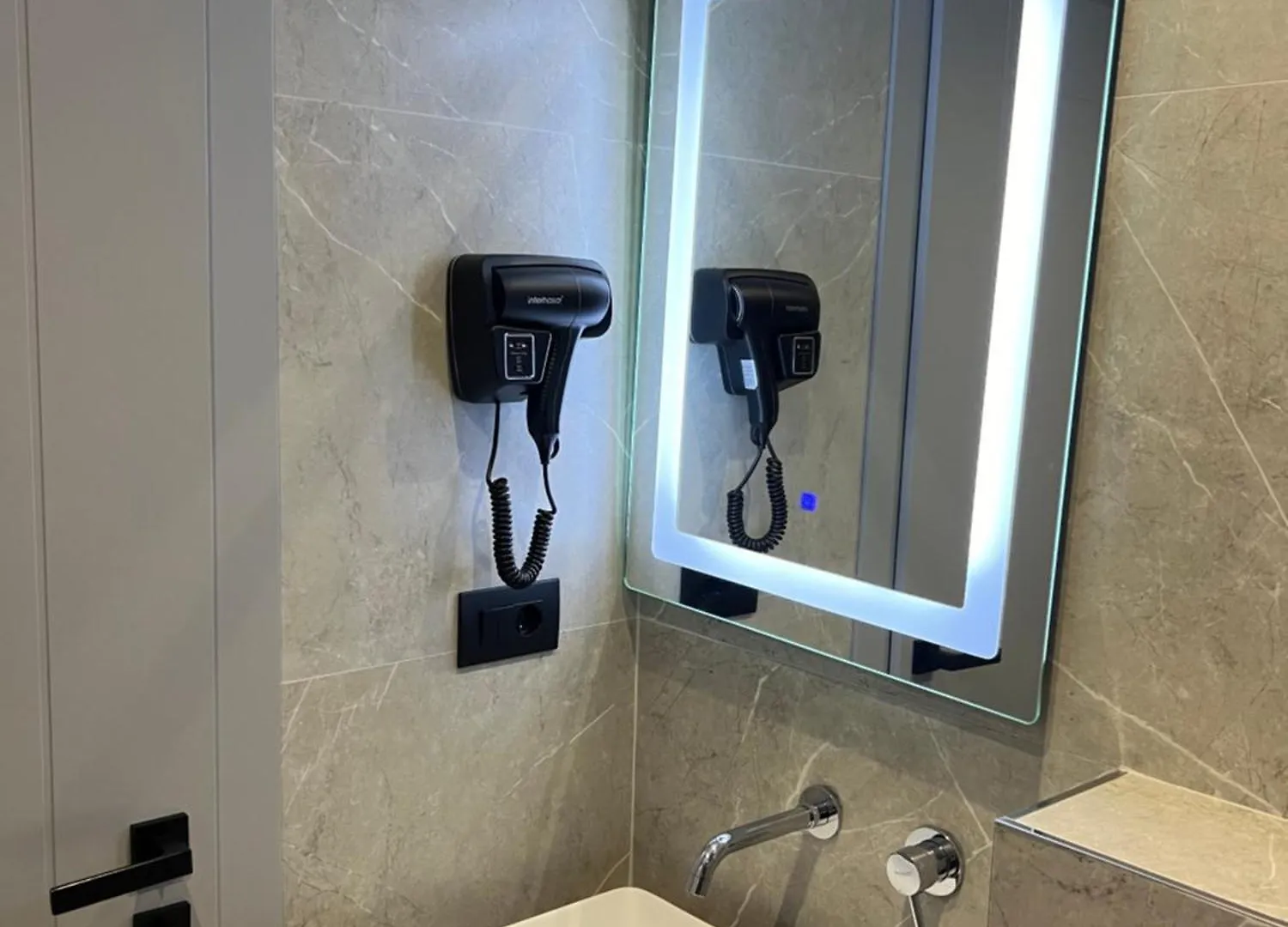 ****  Hotel Resol 2 Ksamil Albania
